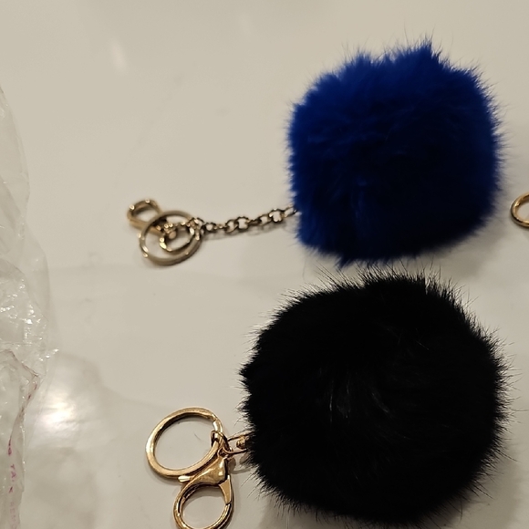 Rabbit Fur Pom Pom Keychains - Picture 2 of 4